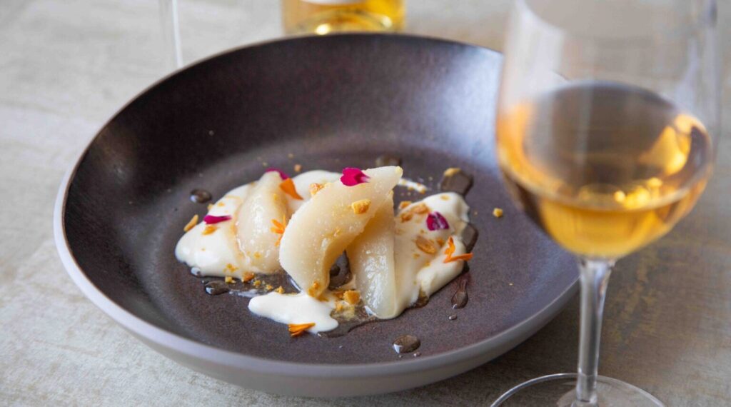 Posírozott körte pezsgős sabayonnal, Jordan Winery, Kalifornia